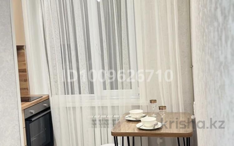 1-комнатная квартира · 29 м² · 1/5 этаж, Беркимбаева 184 за 10 000 ₸ в Экибастузе — фото 2