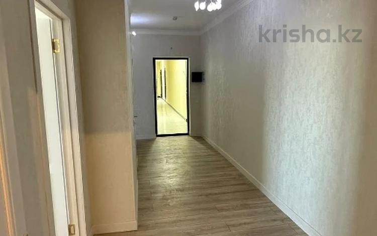 3-комнатная квартира, 106 м², 20/20 этаж, Мангилик ел 62 за 36 млн 〒 в Астане, Есильский р-н — фото 14