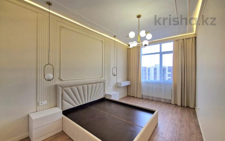 3-комнатная квартира, 70 м², 12/15 этаж, Толе би 25А