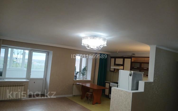2-комнатная квартира · 60 м² · 10/10 этаж, 12-й мкр. 20 за 20 млн ₸ в Актобе — фото 2