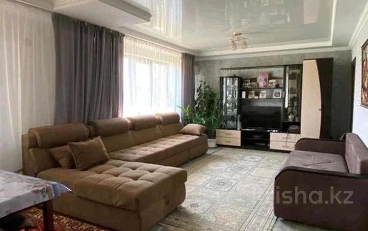 Отдельный дом · 3 комнаты · 90 м² · 4 сот., 10мкр за 33 млн 〒 в Конаеве — фото 2