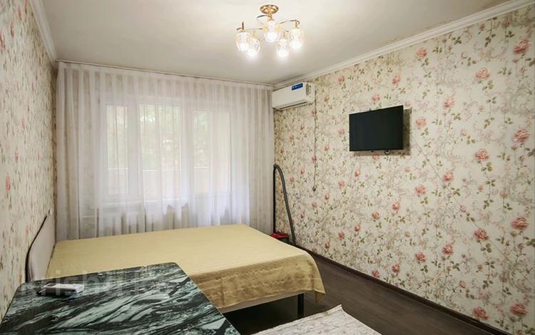 1-комнатная квартира · 33 м² · 3/5 этаж, мкр Орбита-3 24 — 2м девушкам-студенткам! за 230 000 ₸ в Алматы, Бостандыкский р-н — фото 11
