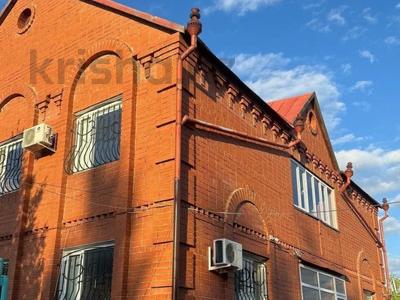 Отдельный дом · 7 комнат · 237.2 м² · 13 сот., улица А. Байтурсынова за 97 млн ₸ в Костанае