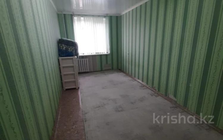 2-комнатная квартира, 44.5 м², 4/5 этаж, Толстого за 13 млн 〒 в Уральске — фото 2