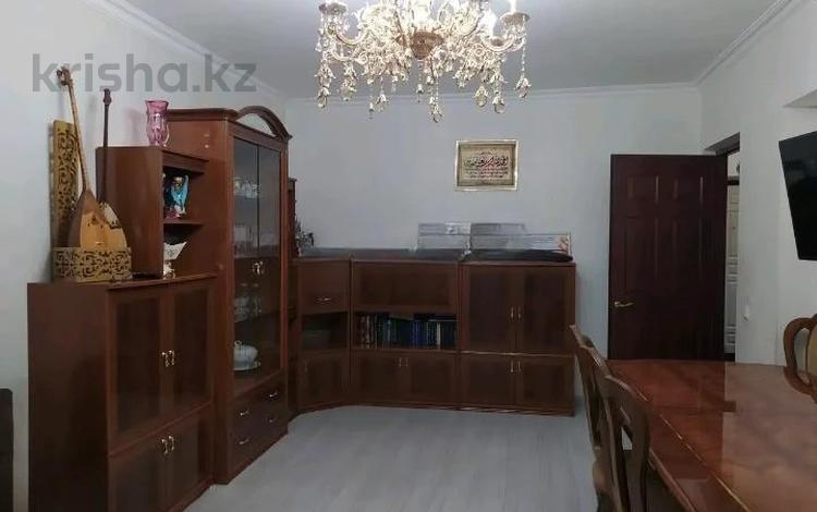 3-комнатная квартира · 80 м² · 1/10 этаж, мкр Аксай-4 за 60 млн ₸ в Алматы, Ауэзовский р-н — фото 2