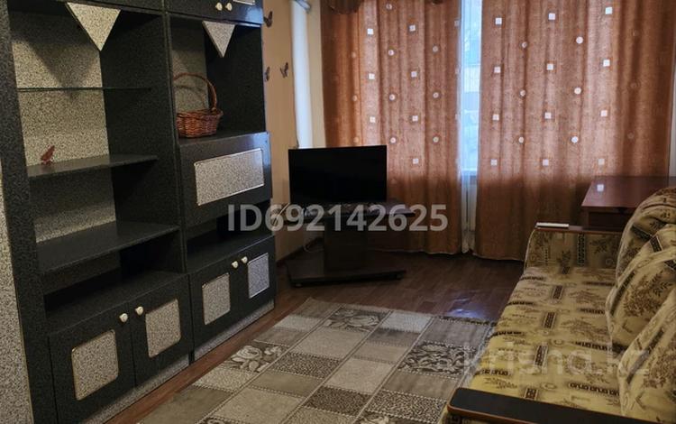 2-комнатная квартира · 43 м² · 1/5 этаж, 3 мкр — Находится рядом с католической церковью, Фанкитаун, парком победы за 150 000 ₸ в Атырау, мкр Авангард-3 — фото 12