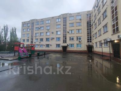 4-комнатная квартира · 150.6 м² · 6/6 этаж, Абая 57/2 — ТД Алем Плаза за 38 млн ₸ в Уральске