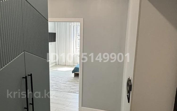 1-комнатная квартира · 40 м² · 8/12 этаж, Туран 55/7 1 за 20 000 ₸ в Астане, Нура р-н — фото 2