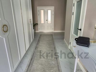 4-комнатная квартира · 154 м², Дюйсена Баянова 178 — Тоета центр за 50 млн ₸ в Таразе