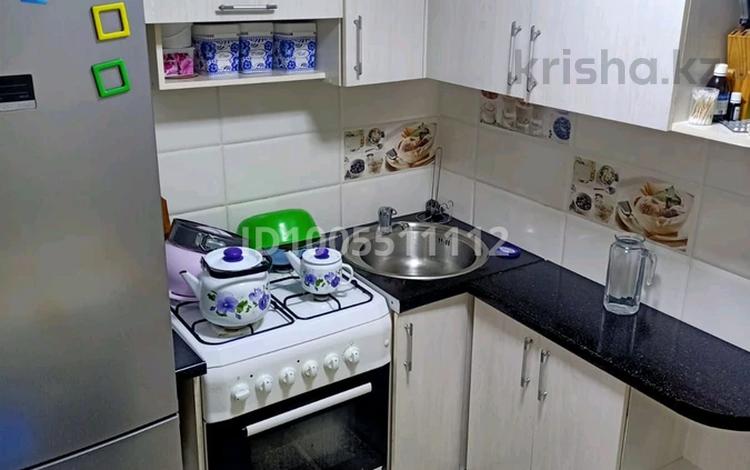3-комнатная квартира · 58 м² · 1/5 этаж, карменова 61А за 19.5 млн ₸ в Семее — фото 2