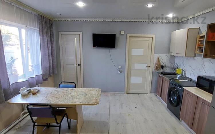 Отдельный дом · 3 комнаты · 57 м² · 3.47 сот., Савичева 36/1 — Назарбаева-Курмангазы за 23 млн 〒 в Уральске — фото 23