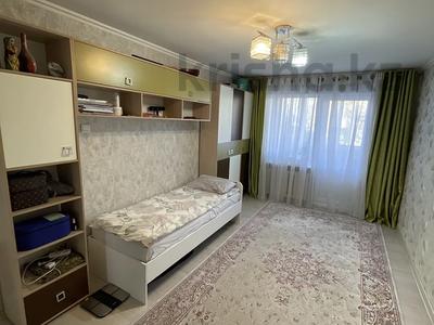 3-комнатная квартира, 60 м², 2/5 этаж, мкр Орбита-2 22 — Мустафина за 38 млн 〒 в Алматы, Бостандыкский р-н