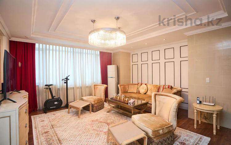 5-комнатная квартира · 186 м², Кошкарбаева 8 за 150 млн 〒 в Астане — фото 23
