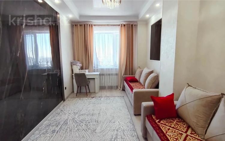 4-комнатная квартира · 90 м² · 15/20 этаж, мкр Юго-Восток, Мкр Юго-Восток ул. Дюсембекова — Этнопарк за 35.5 млн ₸ в Караганде, Казыбек би р-н — фото 2