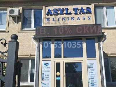 Медцентры и аптеки · 100 м² за 1 млн ₸ в Уральске, мкр Женис