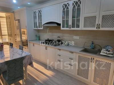 3-комнатная квартира · 112 м² · 6/6 этаж, 16-й мкр , 16 мкрн 90 за 30 млн 〒 в Актау
