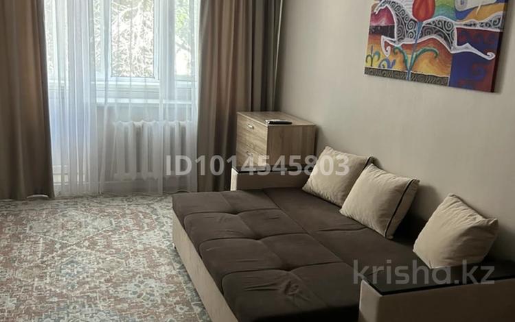 1-бөлмелі пәтер · 34 м² · 3/5 қабат, 4 ш/а 17, бағасы: 11 000 ₸ в Уральске, мкр 4 — фото 2