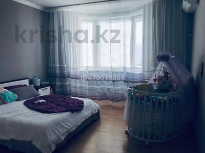 2-комнатная квартира, 90 м², 4/9 этаж, Ткачева 18 за 42 млн 〒 в Павлодаре