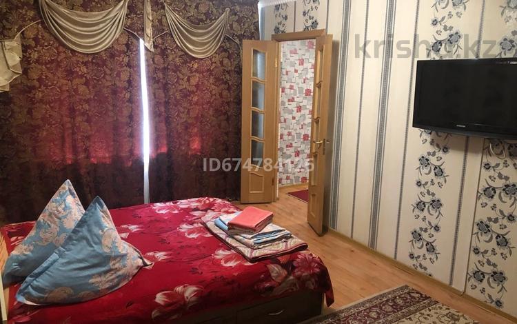 2-комнатная квартира · 45 м² · 1/4 этаж, Панфилова 26 — Райымбека за 15 000 〒 в Алматы, Алмалинский р-н — фото 2