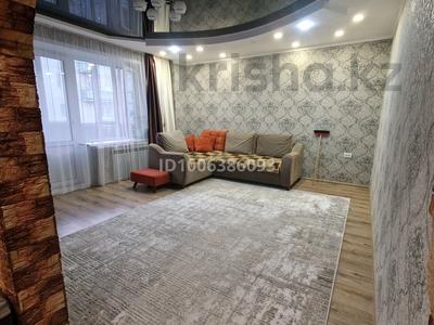 2-бөлмелі пәтер · 70 м² · 1/3 қабат, Каныш сатпаева 24, бағасы: 5 млн ₸ в заводском