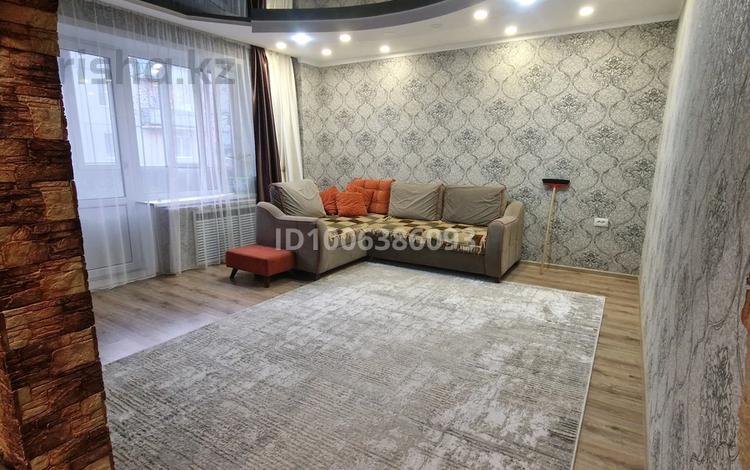2-бөлмелі пәтер · 70 м² · 1/3 қабат, Каныш сатпаева 24, бағасы: 5 млн ₸ в заводском — фото 8