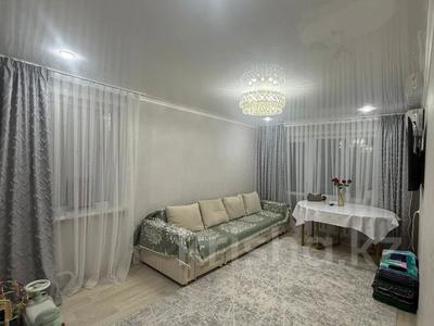 3-комнатная квартира · 63 м² · 5/5 этаж, Майкудук, 17й микрорайон за 16 млн ₸ в Караганде, Алихана Бокейханова р-н