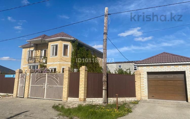Отдельный дом · 5 комнат · 180 м² · 8 сот., ул. Джамбула Джабаева 22 за 85 млн ₸ в Атырау, мкр Авангард-2 — фото 2