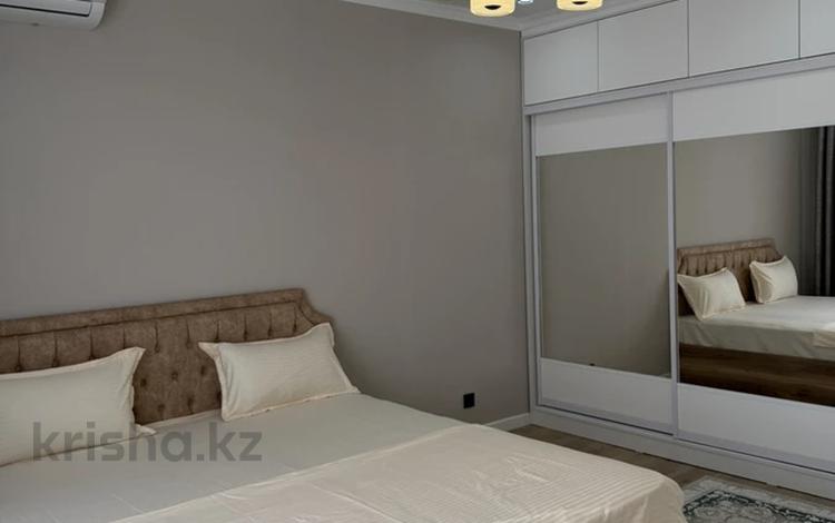 1-комнатная квартира · 45 м² · 15/16 этаж, мкр Кайтпас 1, Сырым батыра 99/3 за 17 000 〒 в Шымкенте, Каратауский р-н — фото 2