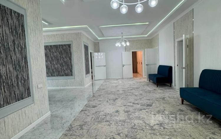 Отдельный дом · 5 комнат · 500 м² · 10 сот., Аягоз за 160 млн ₸ в Актобе, жилой массив Заречный-1 — фото 3