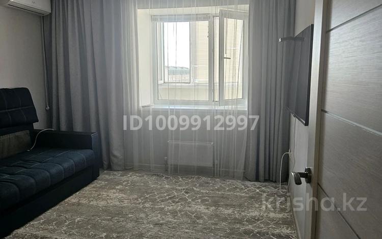 1-бөлмелі пәтер · 40 м² · 7/9 қабат, мкр Нурсая 116, бағасы: 18 млн ₸ в Атырау — фото 2