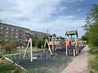 1-комнатная квартира · 34 м² · 3/5 этаж, Дружбы Народов 1 — Энтузиастов,Фонтанная,Воронина,Молдагулова за 12.4 млн 〒 в Усть-Каменогорске