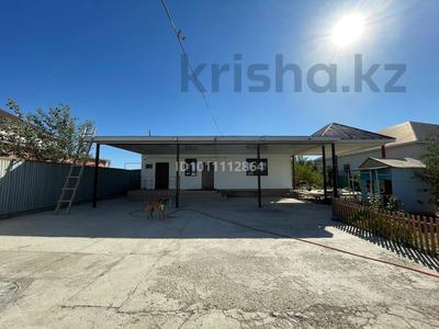 Отдельный дом · 6 комнат · 180 м² · 10 сот., Отек Куманов 52 за 32 млн ₸ в 