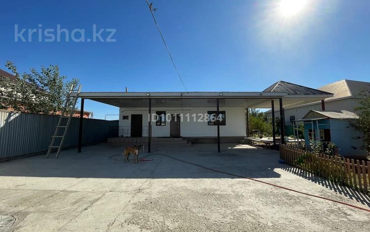 Отдельный дом · 6 комнат · 180 м² · 10 сот., Отек Куманов 52 за 32 млн ₸ в  — фото 2