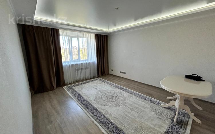 3-комнатная квартира · 77 м² · 4/10 этаж, мкр Юго-Восток, Сарыарка за 37 млн ₸ в Караганде, Казыбек би р-н — фото 2