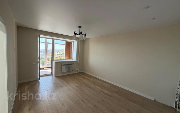 2-бөлмелі пәтер · 43 м² · 8/9 қабат, Ауэзова 213а, бағасы: 22.8 млн ₸ в Кокшетау — фото 2