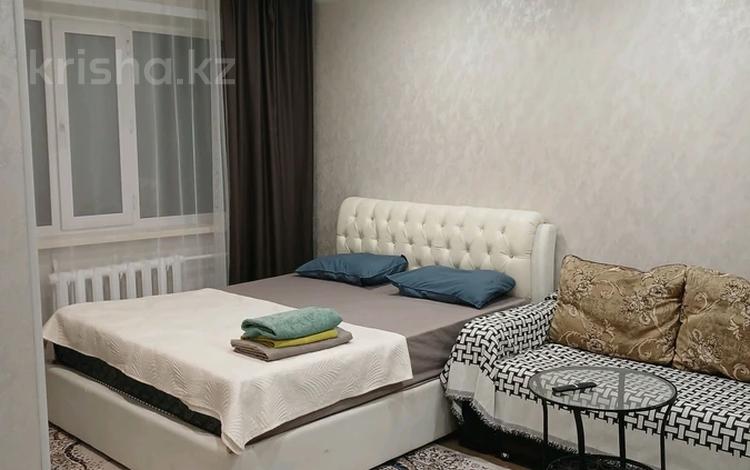 1-комнатная квартира · 32 м² · 1/5 этаж, Лободы 33 за 12 000 ₸ в Караганде, Казыбек би р-н — фото 2