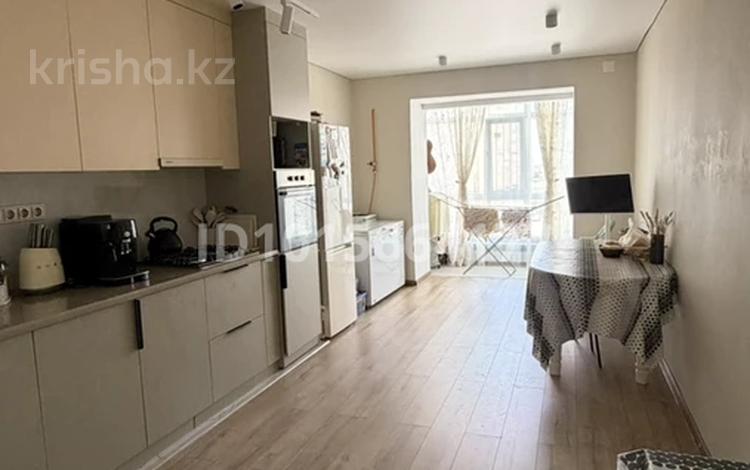 2-комнатная квартира · 85 м² · 3/6 этаж, Кеменгер стр.41Б за 230 000 ₸ в Уральске — фото 2