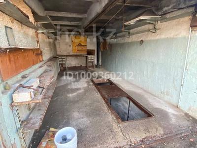 Гараж · 20 м² · 15-й микрорайон, 15-й микрорайон 1 — АйнаБазар, роддом за 1.2 млн 〒 в Шымкенте, Аль-Фарабийский р-н