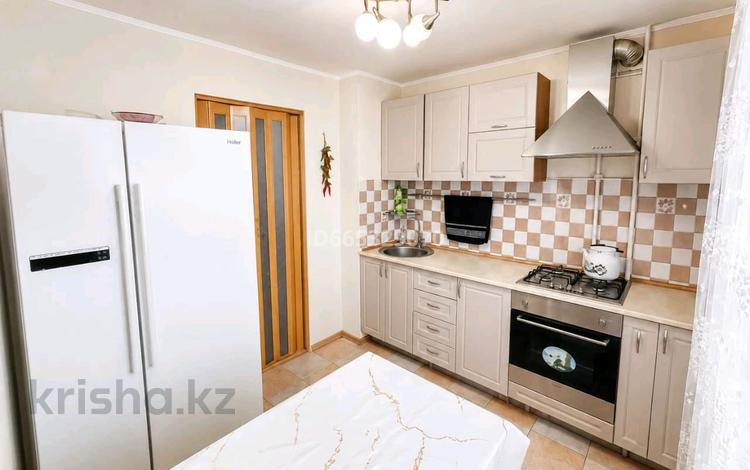 3-комнатная квартира · 87 м² · 4/9 этаж, Абая 108 — Универмаг, Сити центр Абая 108 за 25 000 ₸ в Уральске — фото 17
