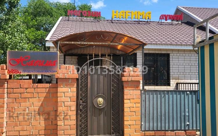 Магазины и бутики · 60 м² за 80 000 ₸ в Актобе, жилой массив Жилянка — фото 2