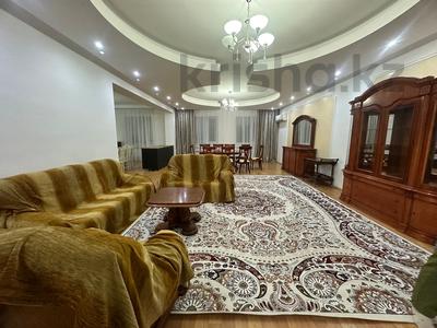 Аренда домов или дач в Мангистауской обл.: Часть дома · 4 комнаты · 400 м², 14-й мкр 19а за 600 000 〒 Часть дома · 4 комнаты · 400 м², 14-й мкр 19а за 600 000 〒 в Актау