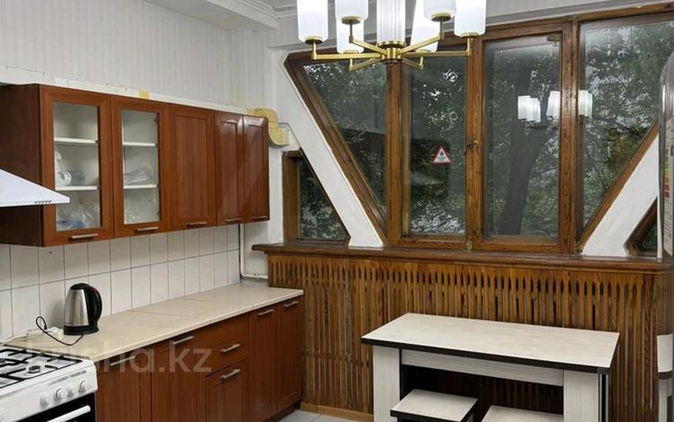 3-бөлмелі пәтер · 73 м² · 2/9 қабат, Розыбакиева Сатпаева — Сатпаева, бағасы: 52.5 млн ₸ в Алматы, Бостандыкский р-н — фото 12