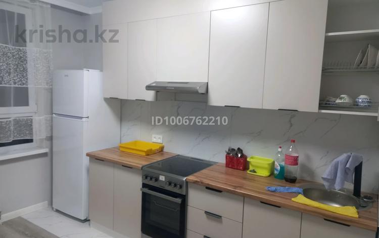 1-комнатная квартира · 36 м² · 1/7 этаж, Райымбек батыра 161Б за 200 000 ₸ в  — фото 2