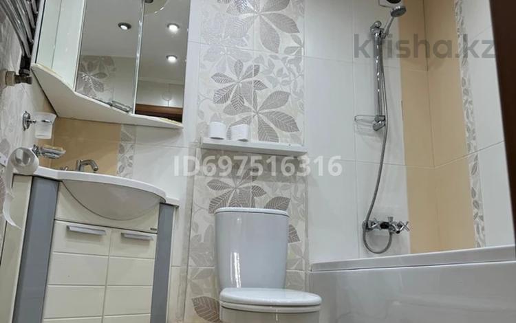 2-комнатная квартира · 60 м² · 3/5 этаж, мкр Новый Город, Бухар-Жырау 79 за 240 000 ₸ в Караганде, Казыбек би р-н — фото 11