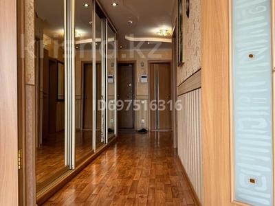 2-комнатная квартира · 60 м² · 3/5 этаж, мкр Новый Город, Бухар-Жырау 79 за 230 000 ₸ в Караганде, Казыбек би р-н