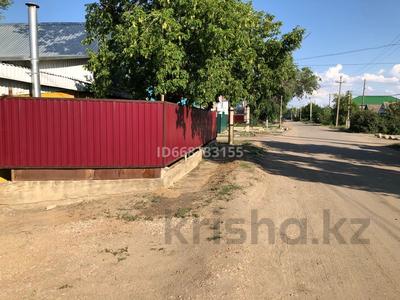 Жеке үй · 2 бөлме · 54 м² · 4 жүзд., Ескі қала, бағасы: 15 млн ₸ в Актобе, Старый город