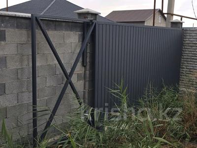 Отдельный дом · 4 комнаты · 140 м² · 6.3 сот., 54 улица за 33 млн 〒 в Жана куате