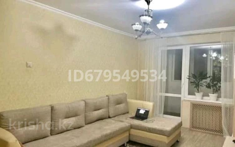 3-бөлмелі пәтер · 60 м² · 2/5 қабат, мкр Аксай-2 4 — Cайна-Толеби-Момышулы, бағасы: 300 000 ₸ в Алматы, Ауэзовский р-н — фото 14