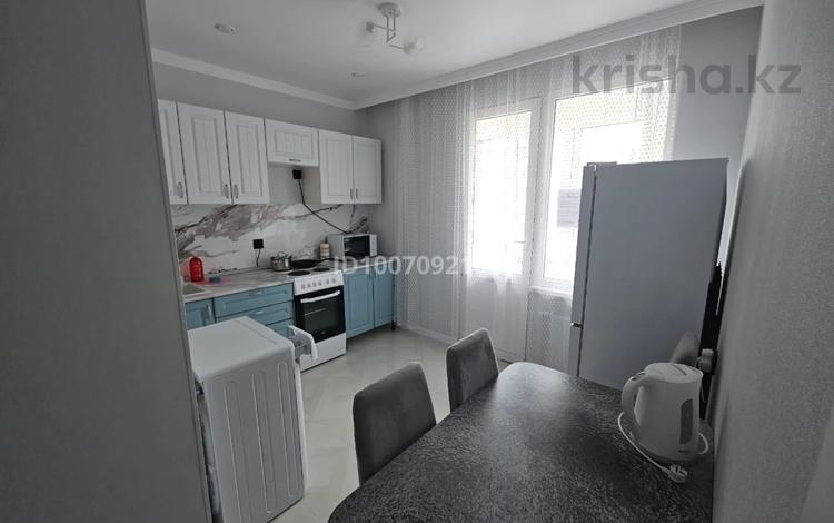 1-бөлмелі пәтер · 35 м² · 6 қабат, Абикена Бектурова 11/2 — Хан Шатыр / ц.Материнства / кардиоцентр / онкоцентр / нейрохирургия/ ц. детской реабилитации (НЦДР) / Астана арена /ботанический сад /Astana Vision, бағасы: 15 000 ₸ в Есильский р-н — фото 2