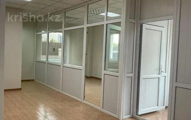 Еркін, кеңселер, фитнес және спорт, білім орталықтары, конференц-залдар, кабинеттер және жұмыс орындары, студиялар · 60 м², бағасы: 450 000 ₸ в Алматы, Бостандыкский р-н — фото 2